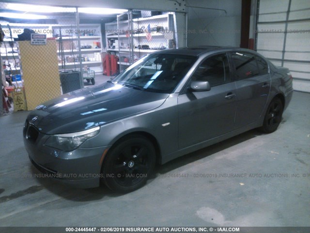 WBANV93578CZ66260 - 2008 BMW 535 GRAY photo 2