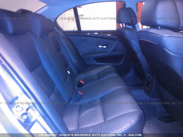 WBANV93578CZ66260 - 2008 BMW 535 GRAY photo 8