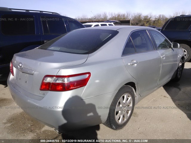 4T1BK46K57U545161 - 2007 TOYOTA CAMRY NEW GENERAT LE/XLE/SE SILVER photo 4