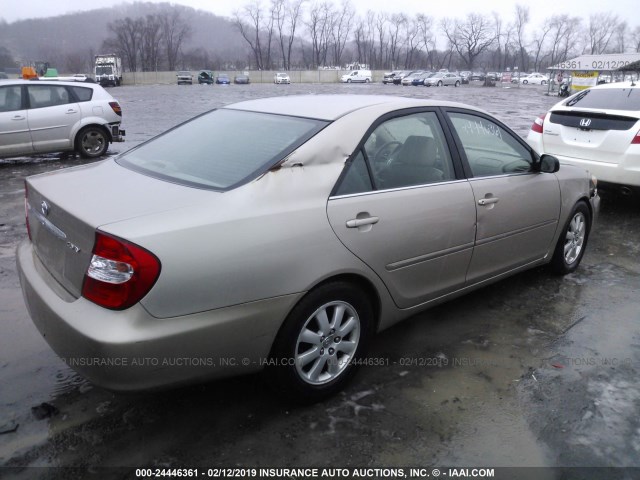 4T1BF30K63U563699 - 2003 TOYOTA CAMRY LE/XLE/SE GOLD photo 4