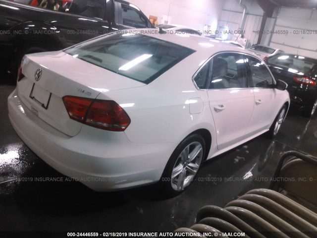 1VWBN7A38EC084177 - 2014 VOLKSWAGEN PASSAT SE WHITE photo 4