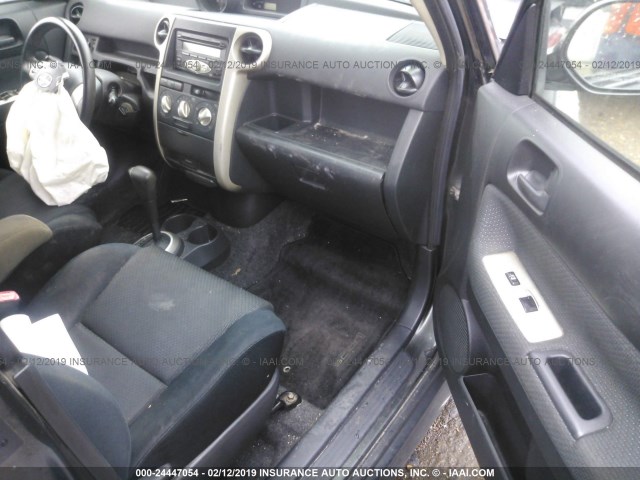 JTLKT324964081779 - 2006 TOYOTA SCION XB 黑色 照片 5