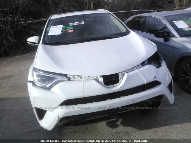 2T3WFREV7JW468810 - 2018 TOYOTA RAV4 ADVENTURE/XLE WHITE photo 6