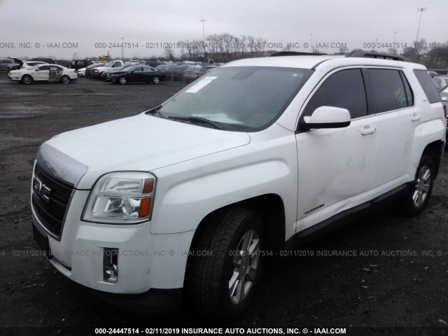 2GKALSEK0C6104294 - 2012 GMC TERRAIN SLE WHITE photo 2