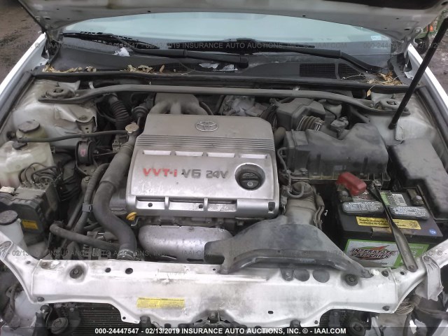 4T1BF30K94U063571 - 2004 TOYOTA CAMRY LE/XLE/SE WHITE photo 10