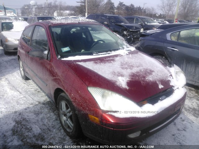 3FAFP313XYR239783 - 2000 FORD FOCUS ZX3 RED photo 1