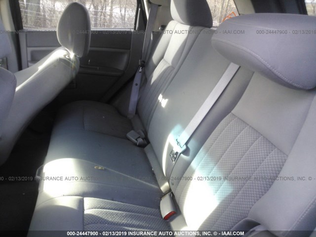 1J4HR48N05C518965 - 2005 JEEP GRAND CHEROKEE LAREDO/COLUMBIA/FREEDOM 银色 照片 8