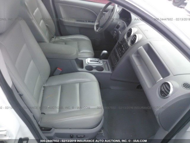 1FMZK05106GA23244 - 2006 FORD FREESTYLE SEL WHITE photo 5