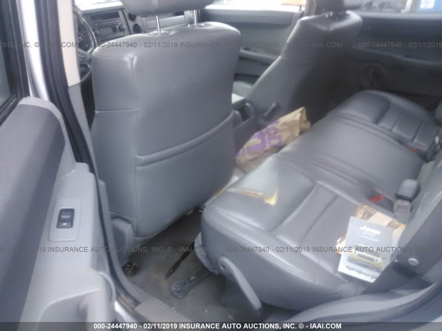 1J8HG48K76C252517 - 2006 JEEP COMMANDER 银色 照片 8