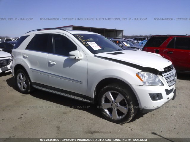 4JGBB8GB3BA685712 - 2011 MERCEDES-BENZ ML 350 4MATIC WHITE photo 1