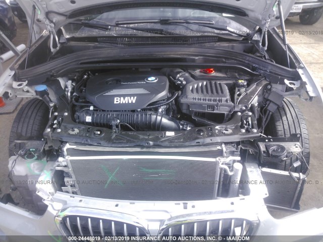 WBXHU7C37J5H42962 - 2018 BMW X1 SDRIVE28I Күміс фото 10