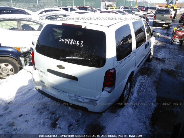 1GNDV23148D111004 - 2008 CHEVROLET UPLANDER LS 银色 照片 4
