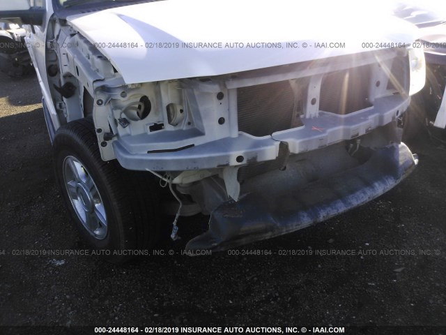 1FMFU19585LA60225 - 2005 FORD EXPEDITION LIMITED WHITE photo 6