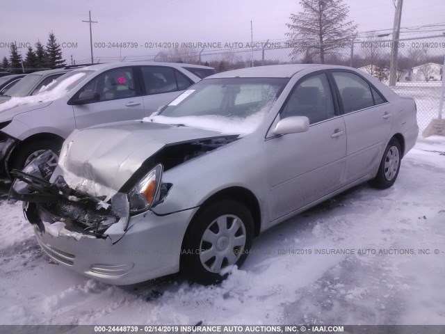 4T1BE32K94U322236 - 2004 TOYOTA CAMRY LE/XLE/SE SILVER photo 2
