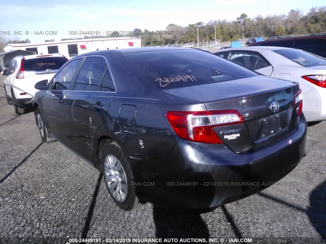 4T1BF1FK2EU335620 - 2014 TOYOTA CAMRY L/SE/LE/XLE Boz foto 3