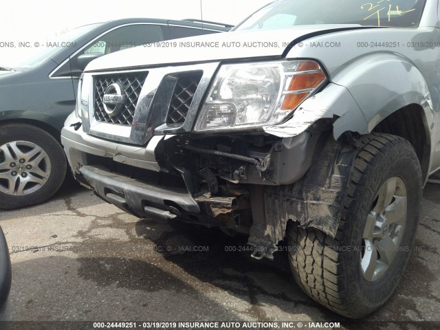 1N6AD0EV1DN715355 - 2013 NISSAN FRONTIER S/SV/SL/PRO-4X SILVER photo 6