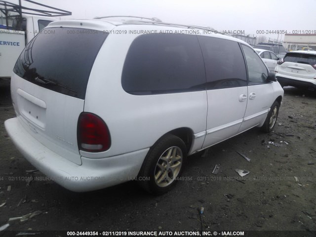 1B4GP44L2WB734638 - 1998 DODGE GRAND CARAVAN SE/SPORT WHITE photo 4