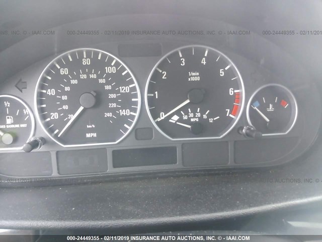 WBAEV53492KM02039 - 2002 BMW 330 I WHITE photo 7