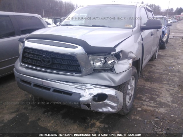 5TBDV54117S478477 - 2007 TOYOTA TUNDRA CREWMAX SR5 SILVER photo 6