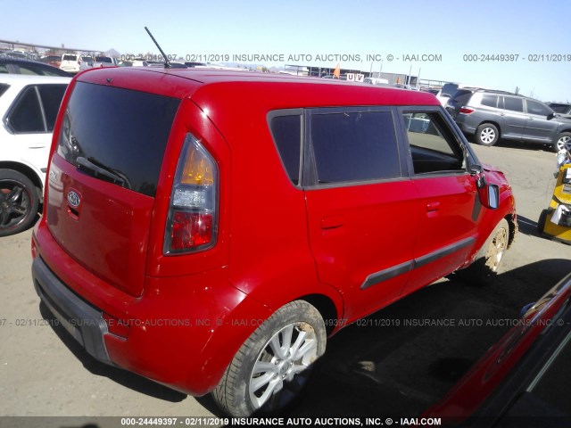 KNDJT2A29A7106754 - 2010 KIA SOUL +/!/SPORT RED photo 4