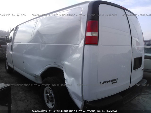 1GTW7GCA2E1910222 - 2014 GMC SAVANA G2500 WHITE photo 3