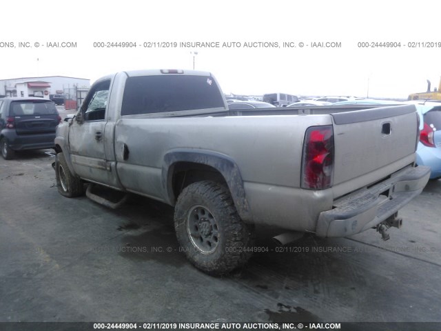 1GCHC24U63Z134790 - 2003 CHEVROLET SILVERADO C2500 HEAVY DUTY GRAY photo 3