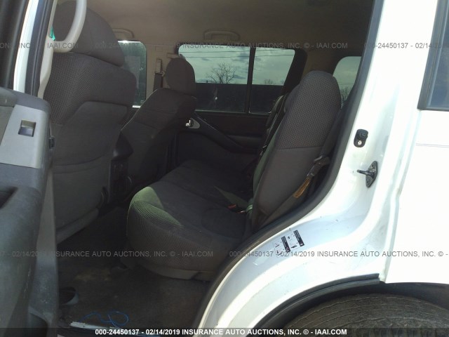 5N1AR18U65C781163 - 2005 NISSAN PATHFINDER LE/SE/XE WHITE photo 8