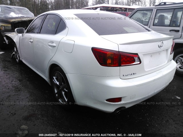 JTHBF5C25A5122650 - 2010 LEXUS IS 250 WHITE photo 3