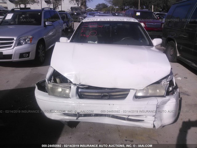 4T1BG22K7YU990885 - 2000 TOYOTA CAMRY CE/LE/XLE WHITE photo 6