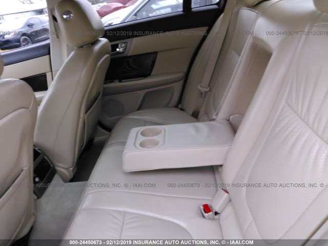 SAJWA0GB1BLR82669 - 2011 JAGUAR XF PREMIUM WHITE photo 8