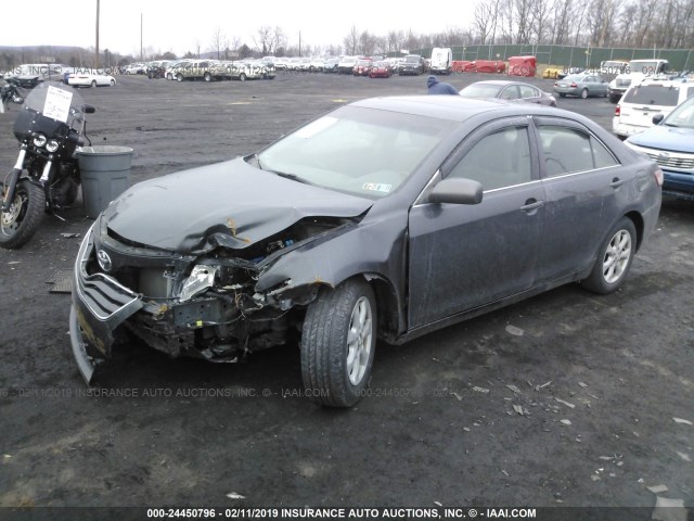 4T1BF3EK4AU538936 - 2010 TOYOTA CAMRY SE/LE/XLE 灰色 照片 2