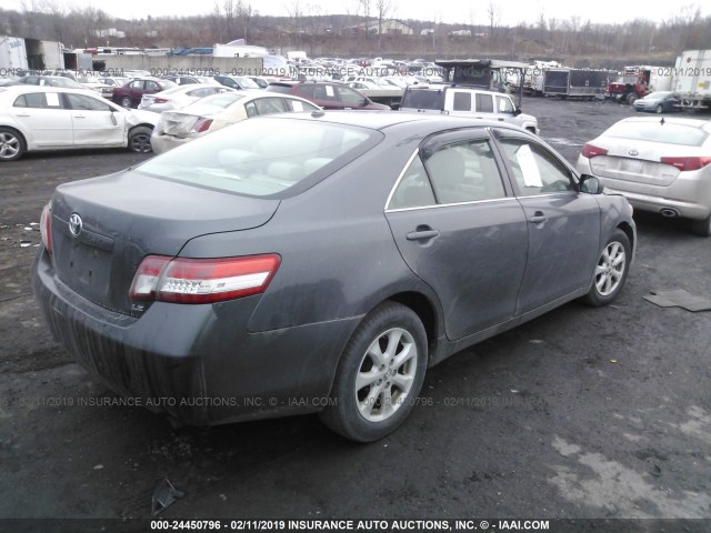4T1BF3EK4AU538936 - 2010 TOYOTA CAMRY SE/LE/XLE 灰色 照片 4
