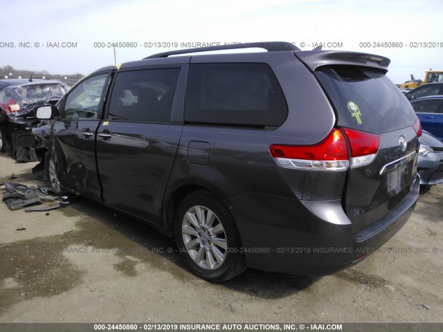 5TDYK3DC3CS224061 - 2012 TOYOTA SIENNA XLE/LIMITED GRAY photo 3