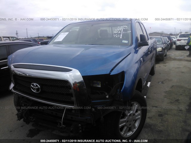 5TFST54157X002005 - 2007 TOYOTA TUNDRA DOUBLE CAB SR5 BLUE photo 2