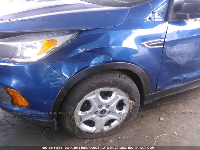 1FMCU0F78HUC87285 - 2017 FORD ESCAPE S BLUE photo 6