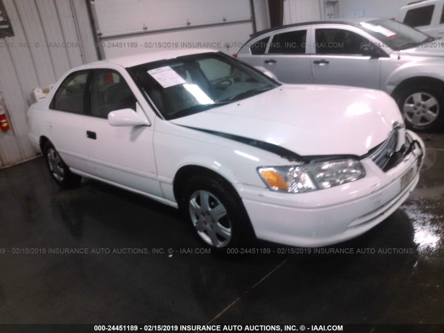 4T1BG22K61U833550 - 2001 TOYOTA CAMRY CE/LE/XLE WHITE photo 1