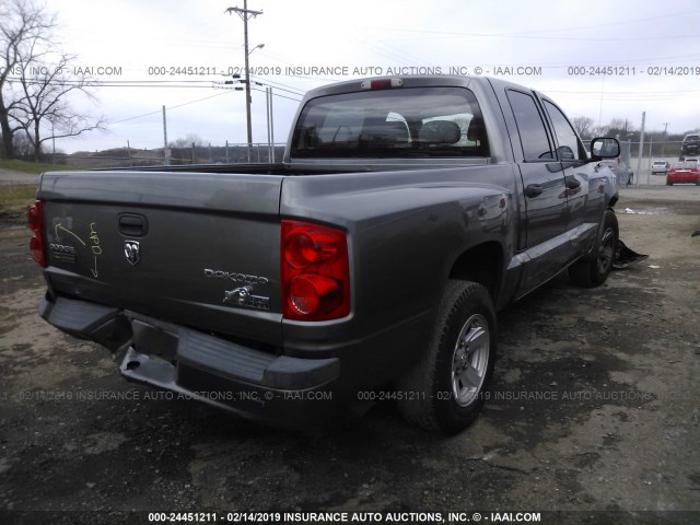 1D3HE38P29S787162 - 2009 DODGE DAKOTA SXT GRAY photo 4