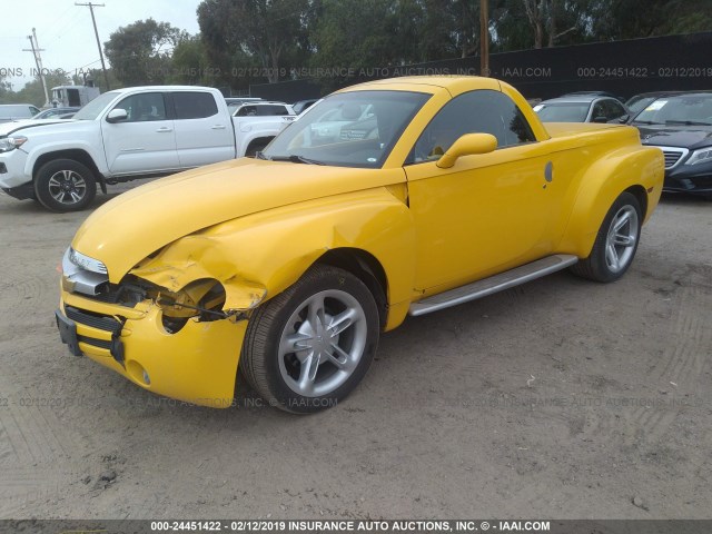 1GCES14P24B110376 - 2004 CHEVROLET SSR YELLOW photo 2