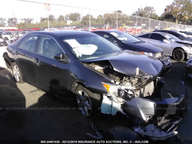4T1BF1FK2CU181147 - 2012 TOYOTA CAMRY SE/LE/XLE 灰色 照片 1