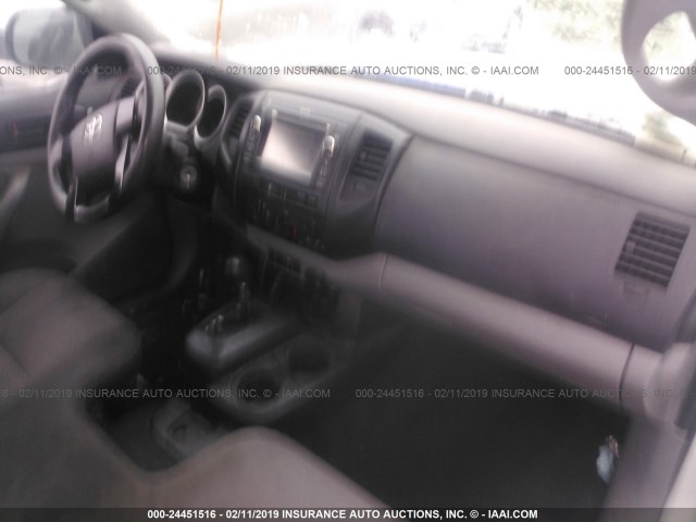 5TFNX4CN5DX030933 - 2013 TOYOTA TACOMA WHITE photo 5