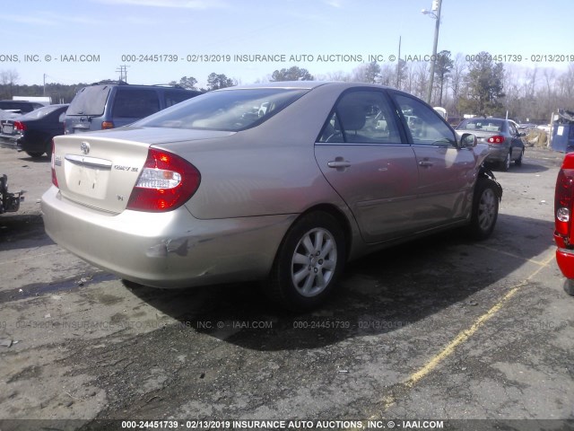 4T1BF30K14U584316 - 2004 TOYOTA CAMRY LE/XLE/SE GOLD photo 4