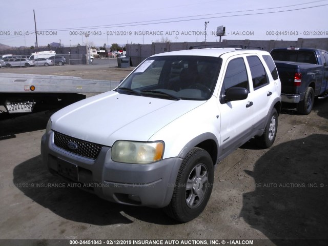 1FMYU03172KB98607 - 2002 FORD ESCAPE XLT WHITE photo 2