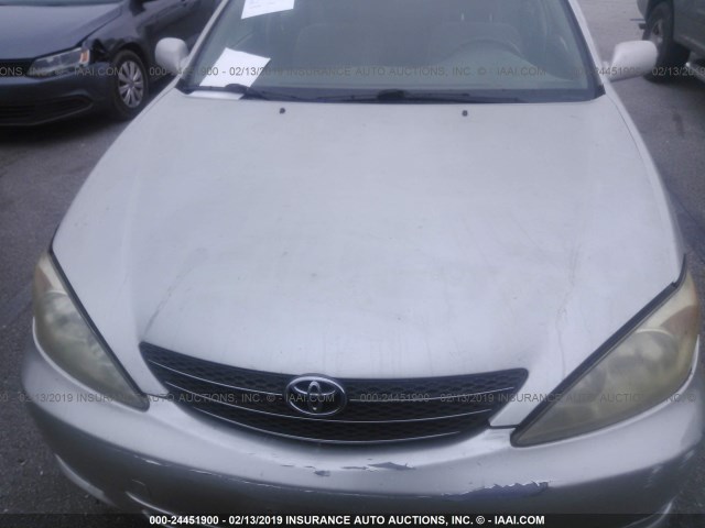 JTDBE32K430168562 - 2003 TOYOTA CAMRY LE/XLE SILVER photo 6