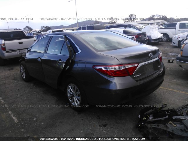 4T1BF1FK8GU266077 - 2016 TOYOTA CAMRY LE/XLE/SE/XSE GRAY photo 3