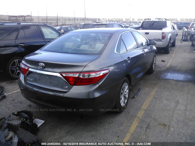 4T1BF1FK8GU266077 - 2016 TOYOTA CAMRY LE/XLE/SE/XSE GRAY photo 4