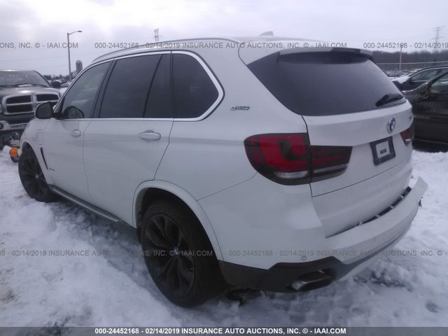 5UXKT0C34H0V96178 - 2017 BMW X5 XDR40E WHITE photo 3