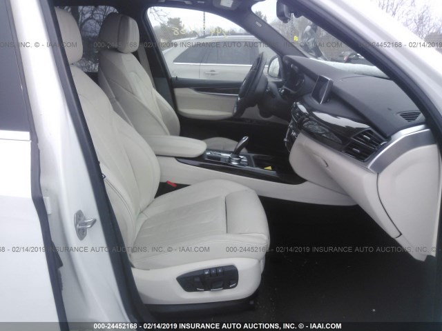 5UXKT0C34H0V96178 - 2017 BMW X5 XDR40E WHITE photo 5