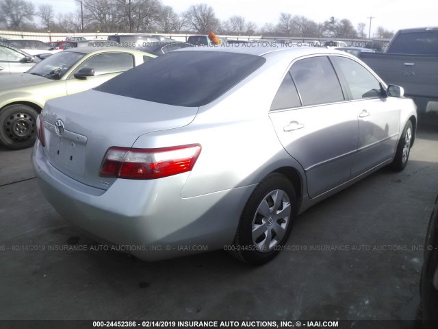 JTNBE46K873030913 - 2007 TOYOTA CAMRY NEW GENERAT CE/LE/XLE/SE SILVER photo 4