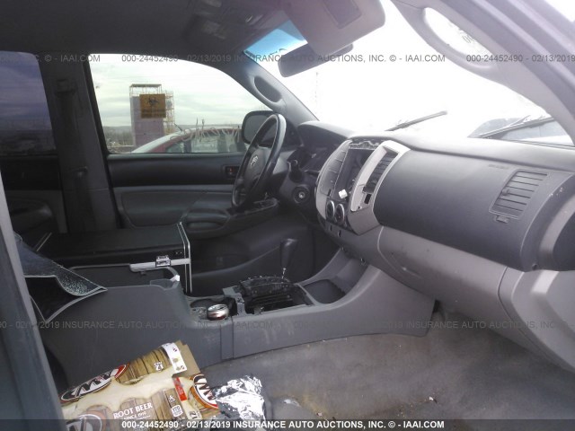 5TELU42N87Z322929 - 2007 TOYOTA TACOMA DOUBLE CAB 黑色 照片 5