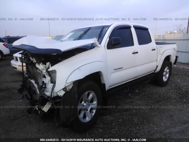 5TFJU4GN9BX001031 - 2011 TOYOTA TACOMA DOUBLE CAB PRERUNNER WHITE photo 2